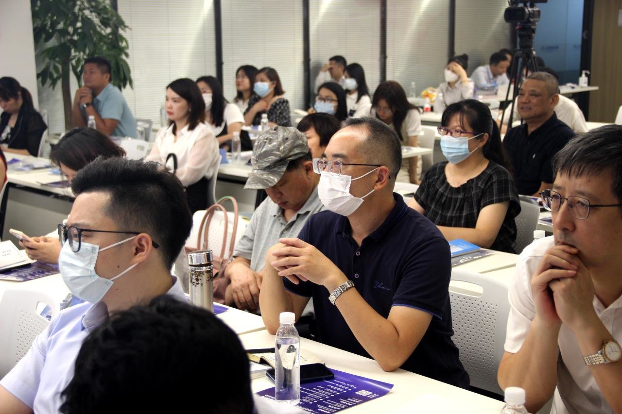 点燃金融“引擎” 多方助力企业发展 龙华区“聚焦产融结合 共话机遇挑战”税收政策解读暨银企对接专场活动圆满举办！