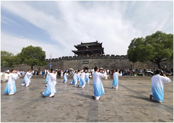 蝎子池承租价格（“太极派”助推“黄蓉” 太极中国武术璀璨鄂州古城墙）这都可以，