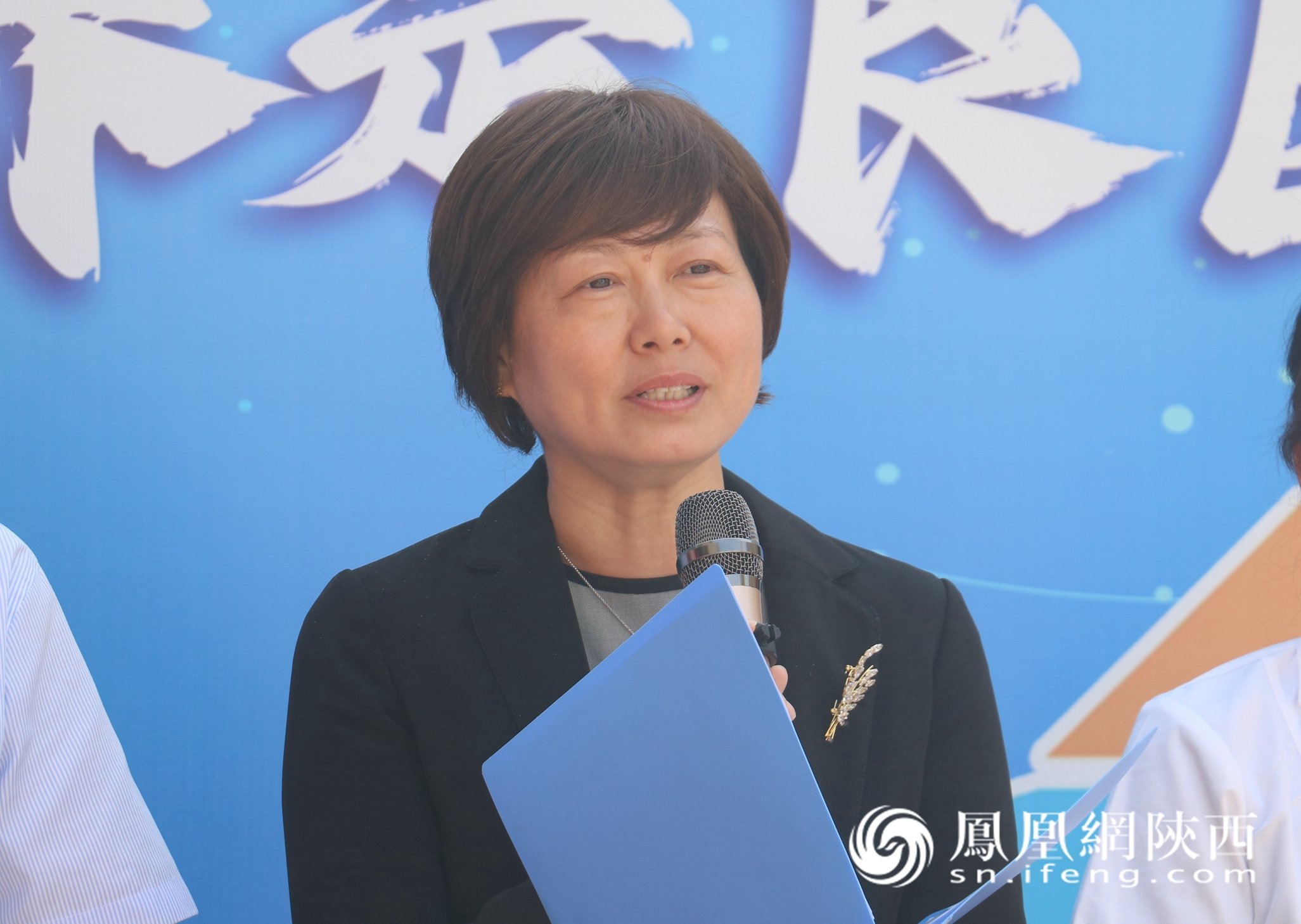 西安交大一附院2023年全民营养周主题宣传活动正式启动并举行义诊活动