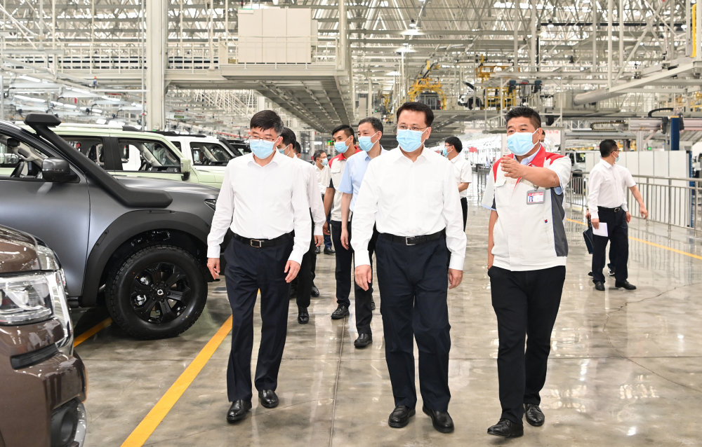 5月15日下午，市委书记袁家军调研长城汽车重庆永川智慧工厂。龙帆 摄