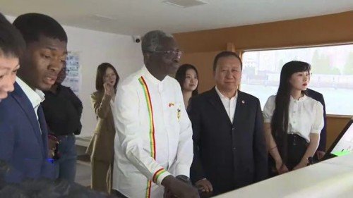 贝宁共和国驻华大使西蒙&middot;阿多韦兰德：“来威海是一次发现之旅”