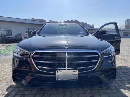 2023款奔驰s500天津港口现车优惠18万