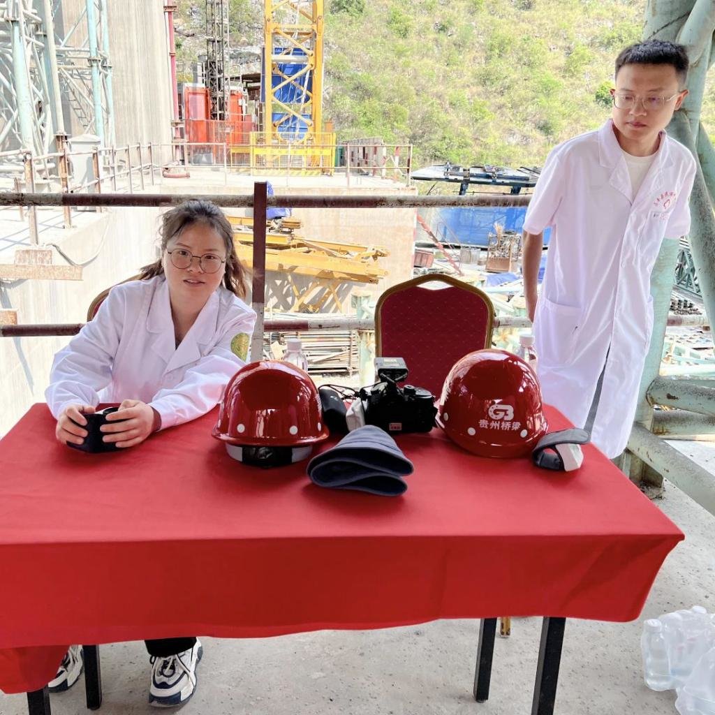 我登上了世界第一高桥｜贵州，太酷了