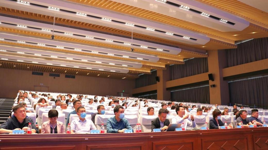 化妆品高质量发展研讨会交流现场