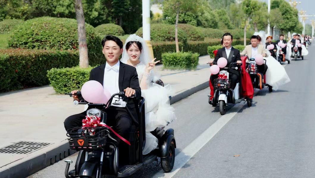 柘城县：零彩礼集体婚礼 用别样的浪漫说“我爱你”