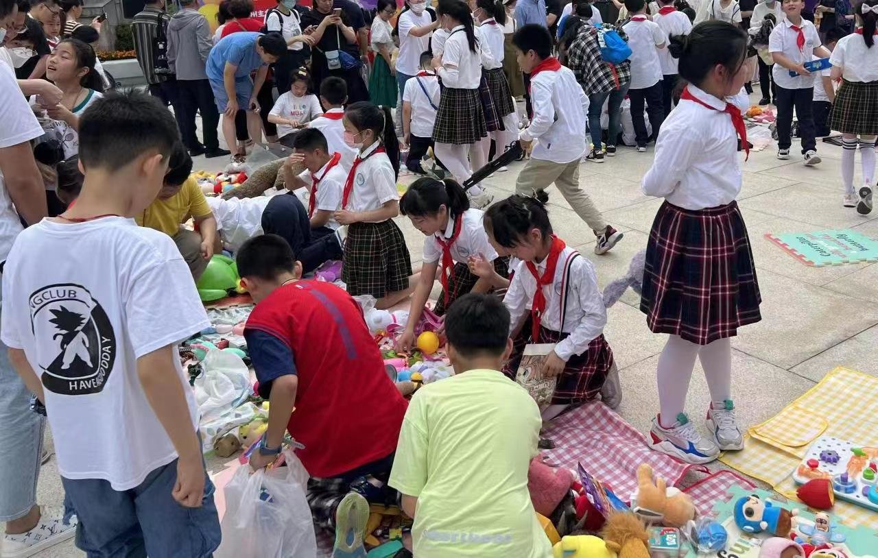 旧物回收趣分享   闲置玩具安新家