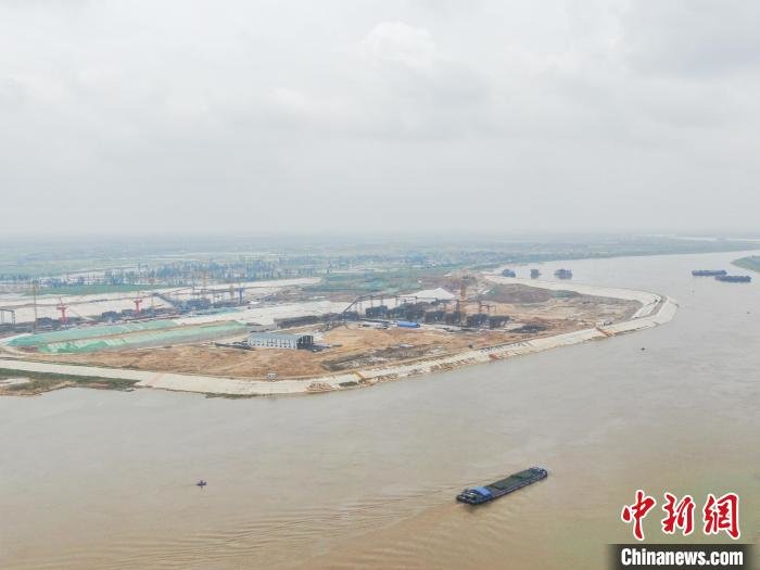 航拍赣抚尾闾综合整治工程主支枢纽施工现场 热火朝天建设忙凤凰网江西_凤凰网