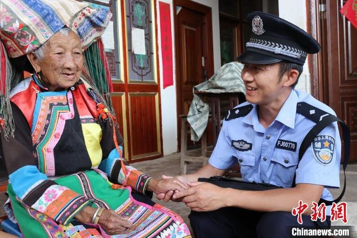 中缅边境警民情深：“他不是骗子，是‘守护神’”