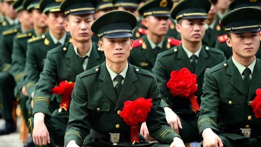 昆明一“00后”拒服兵役受8项惩戒