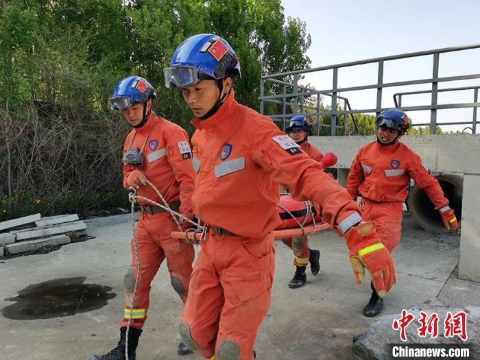 吉林森林消防开展地震救援演练：贴近实战练本领