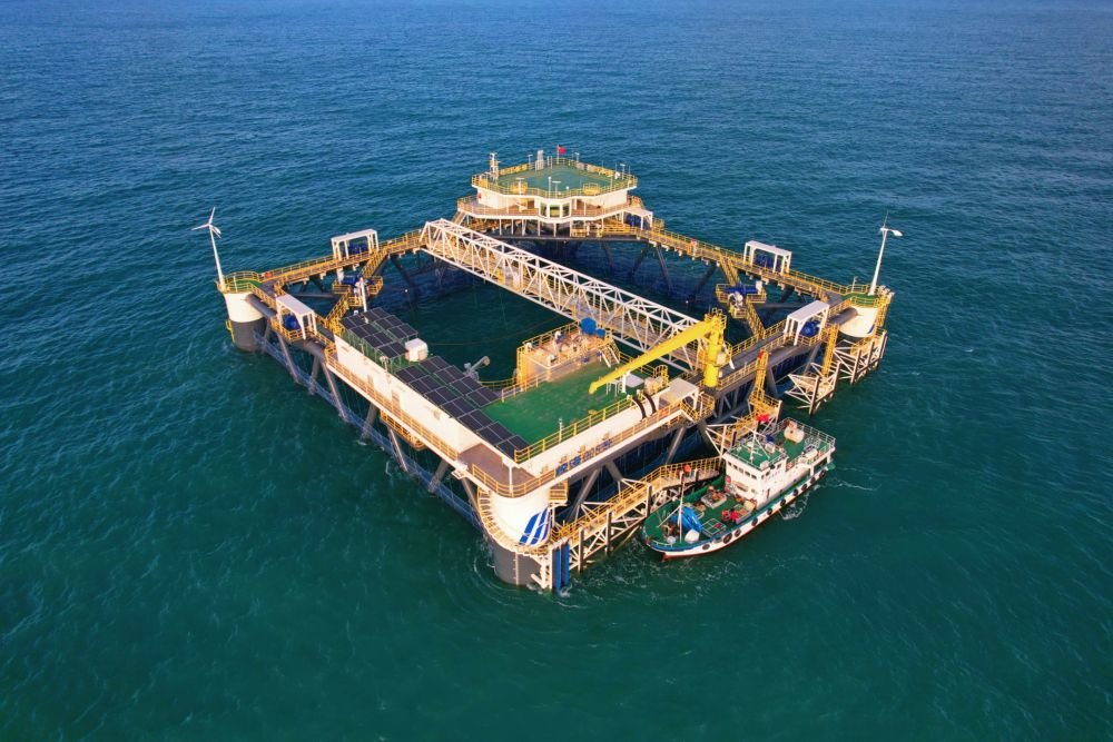 经海008号深远海智能化网箱。（烟台经海渔业供图）