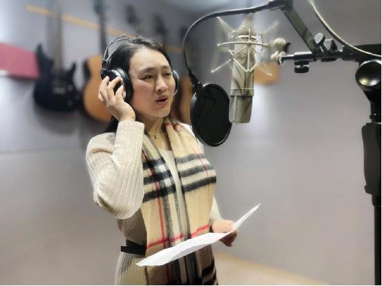 青年歌手李琼瑶