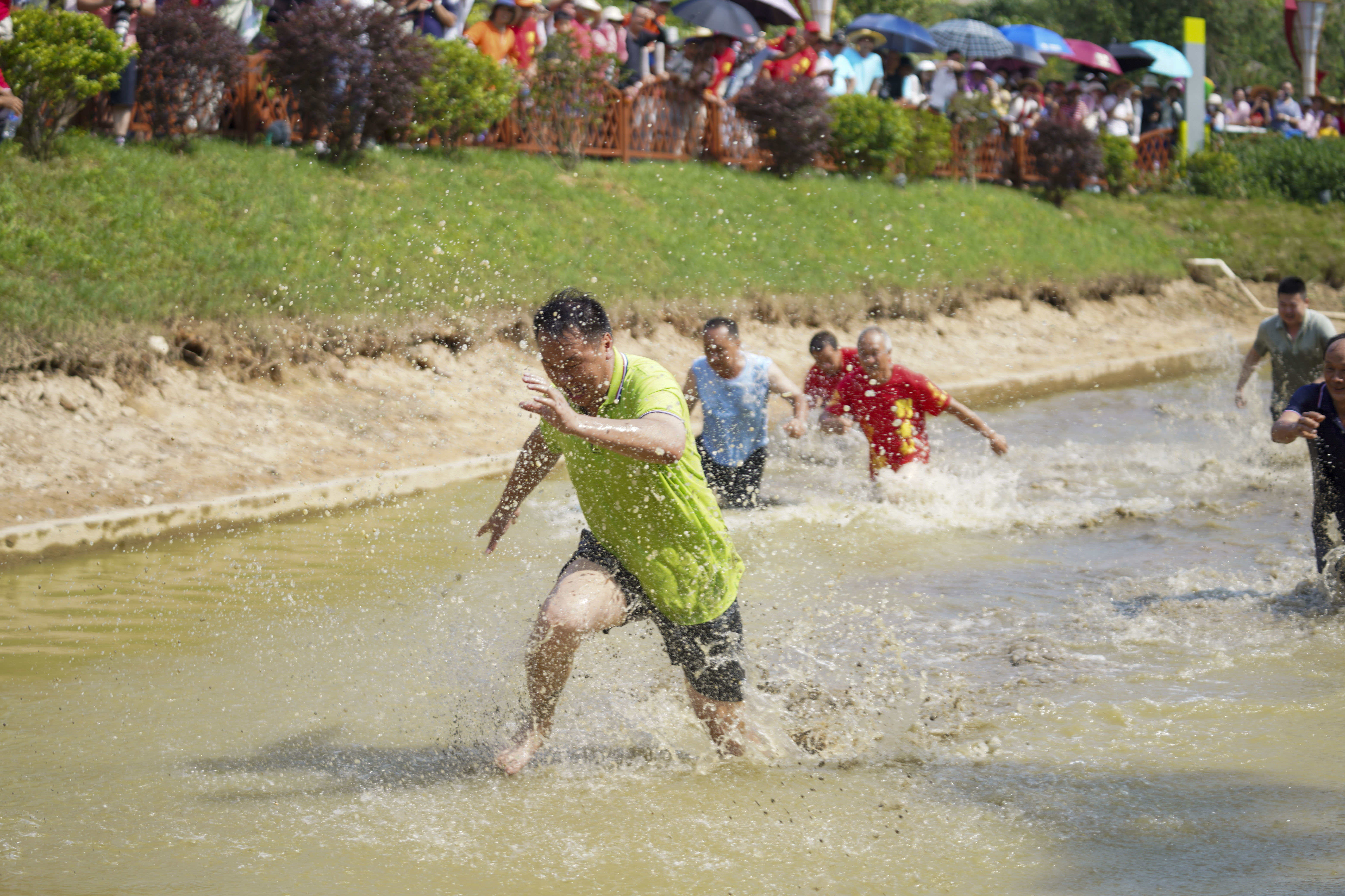“村”味十足 茶山镇第二届乡村趣味运动会活力上演