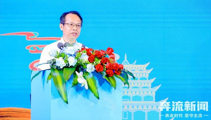 厦门市文旅局党组成员、副局长钟海林致辞