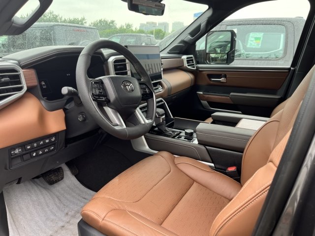 23款丰田坦途35t1794版西安提车62万