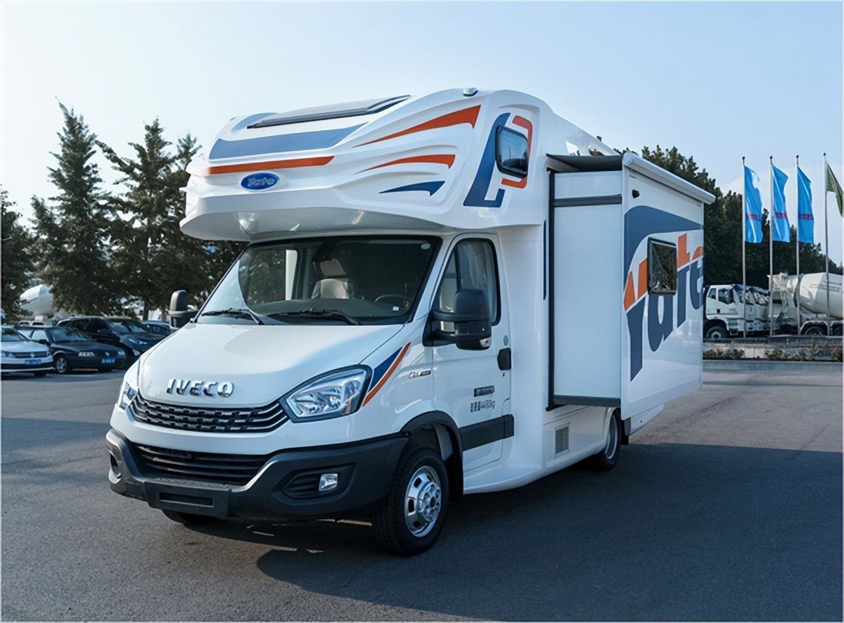 亚特尊领stpro双拓展房车,现车特价!_凤凰网汽车_凤凰网