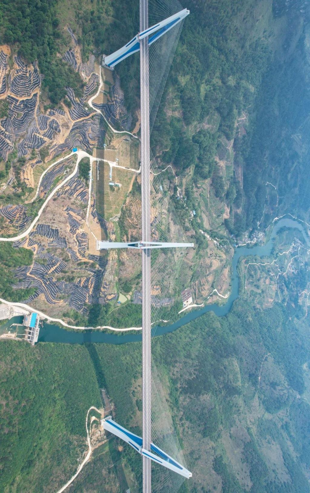 我登上了世界第一高桥｜贵州，太酷了