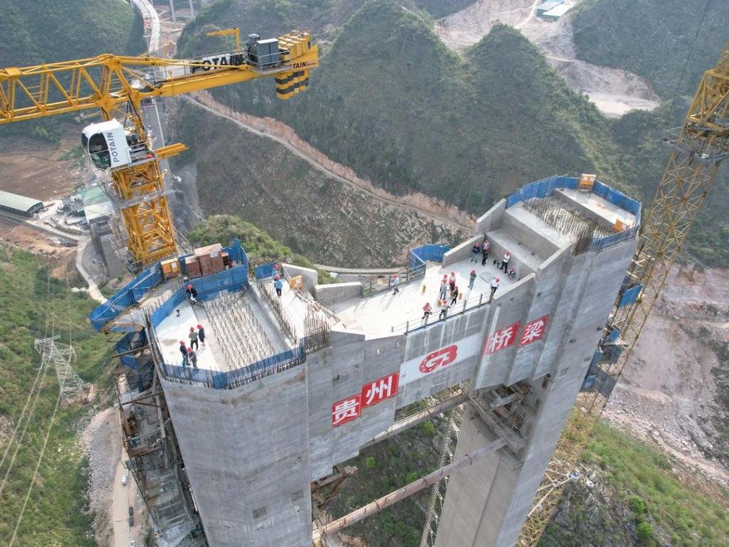 我登上了世界第一高桥｜贵州，太酷了