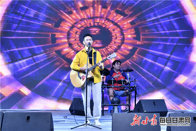 乐队演唱