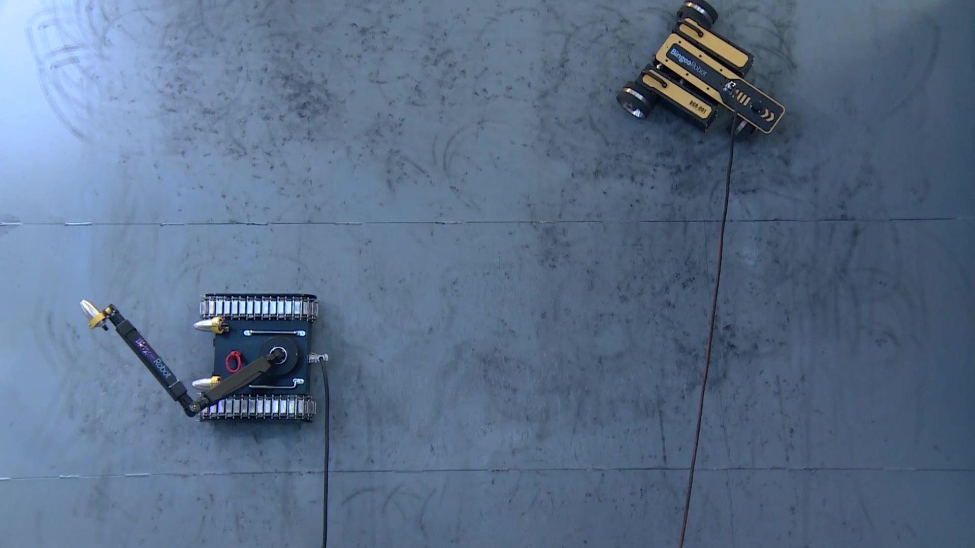 彼合彼方爬壁机器人精彩亮相2023第七届世界智能大会