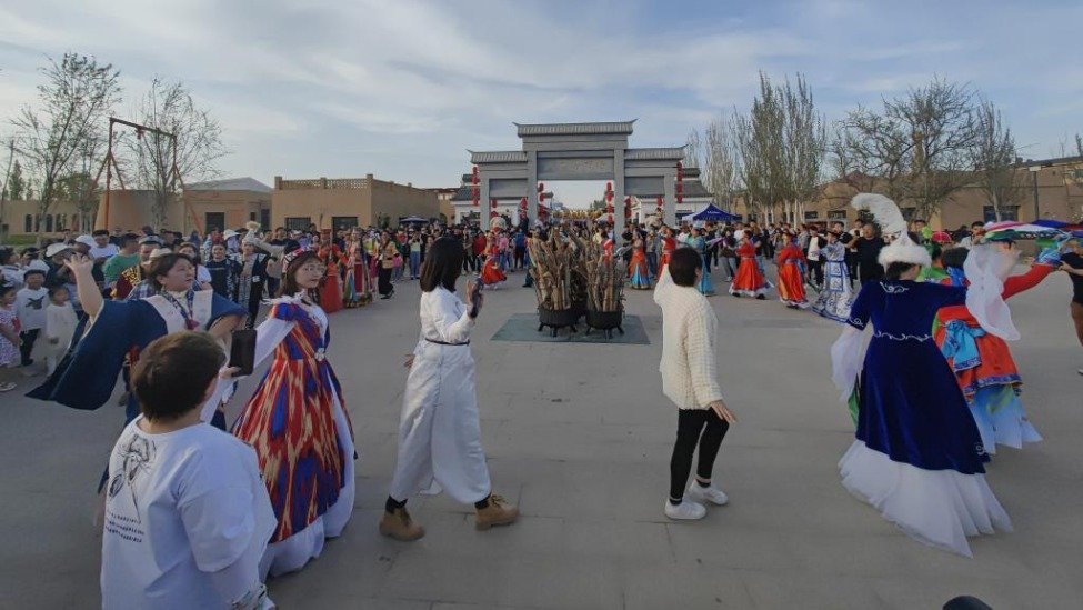 新疆通报近期“甩团”案件：因购物未达预期，涉270名游客