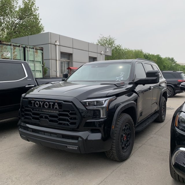 23款丰田红杉35混动trdpro售112万