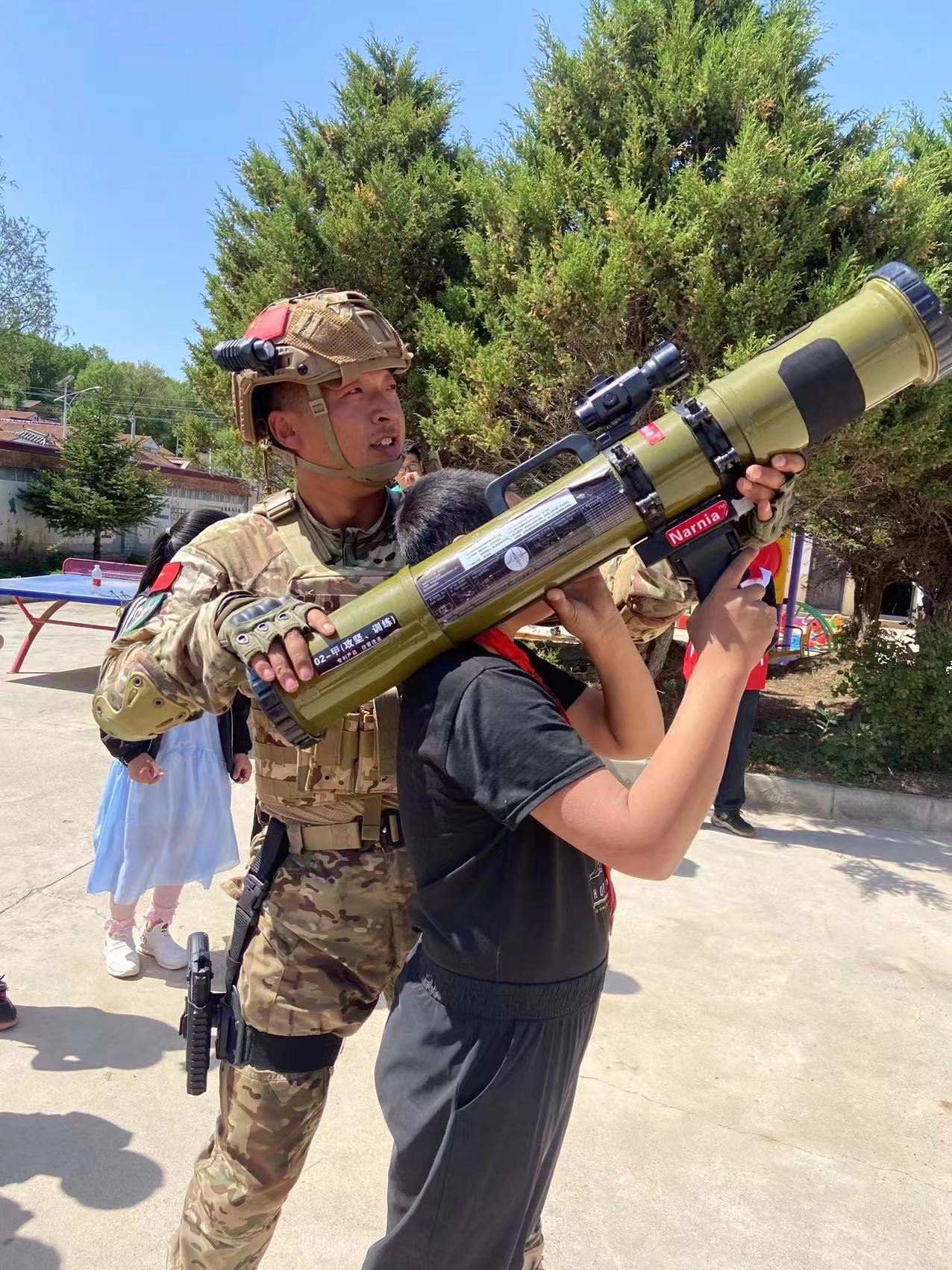 “青”润童心 华亭别样课堂浇灌未来“花朵”