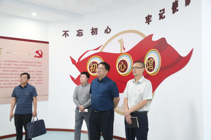 赣州职业技术学院领导带队赴赣州师范高等专科学校开展党建工作学习交流