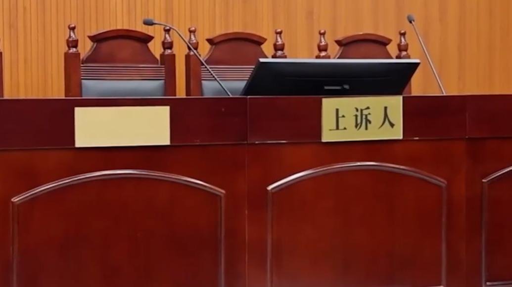 员工一个月加班近130小时后猝死，公司称其是自愿加班