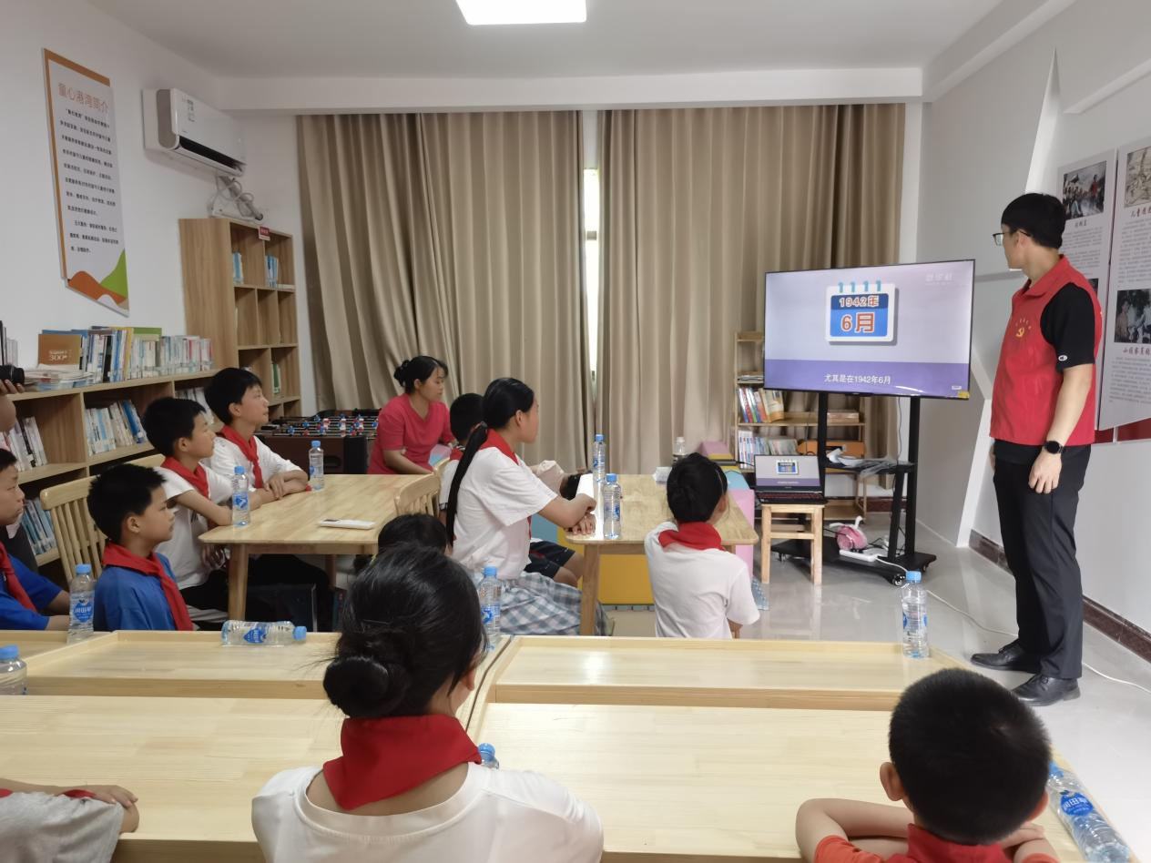 进贤县钟陵乡东塘村举行新时代文明示范基地揭牌仪式暨庆祝“六一”儿童节活动