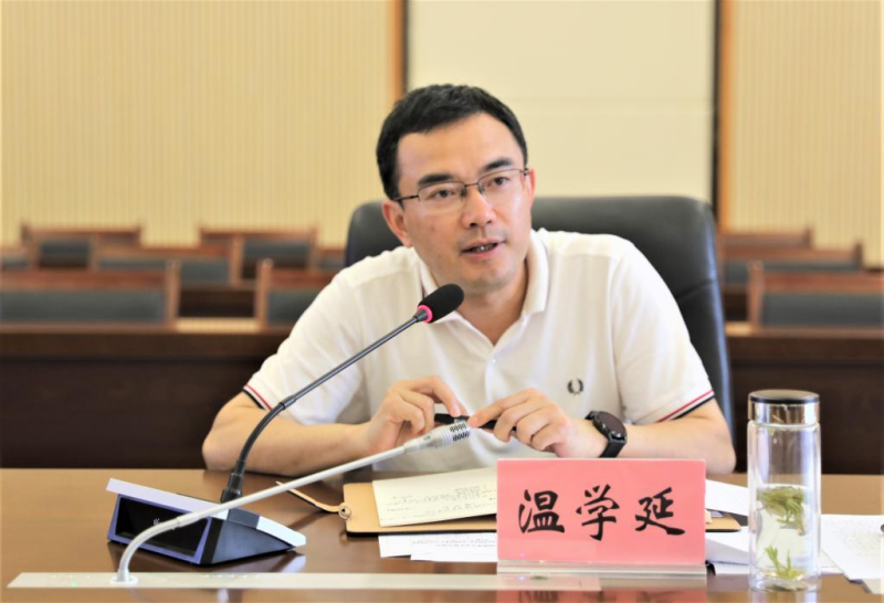 赣州职业技术学院召开就业工作推进会