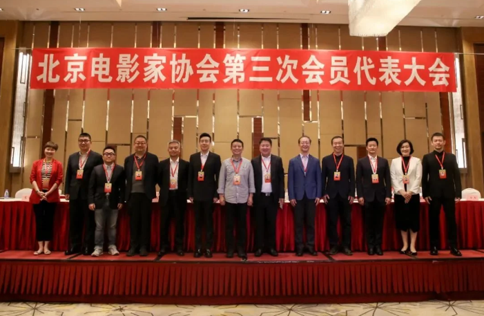 凤凰早报|南航就旅客被骂“是狗”致歉;巴西总统婉拒普京邀请