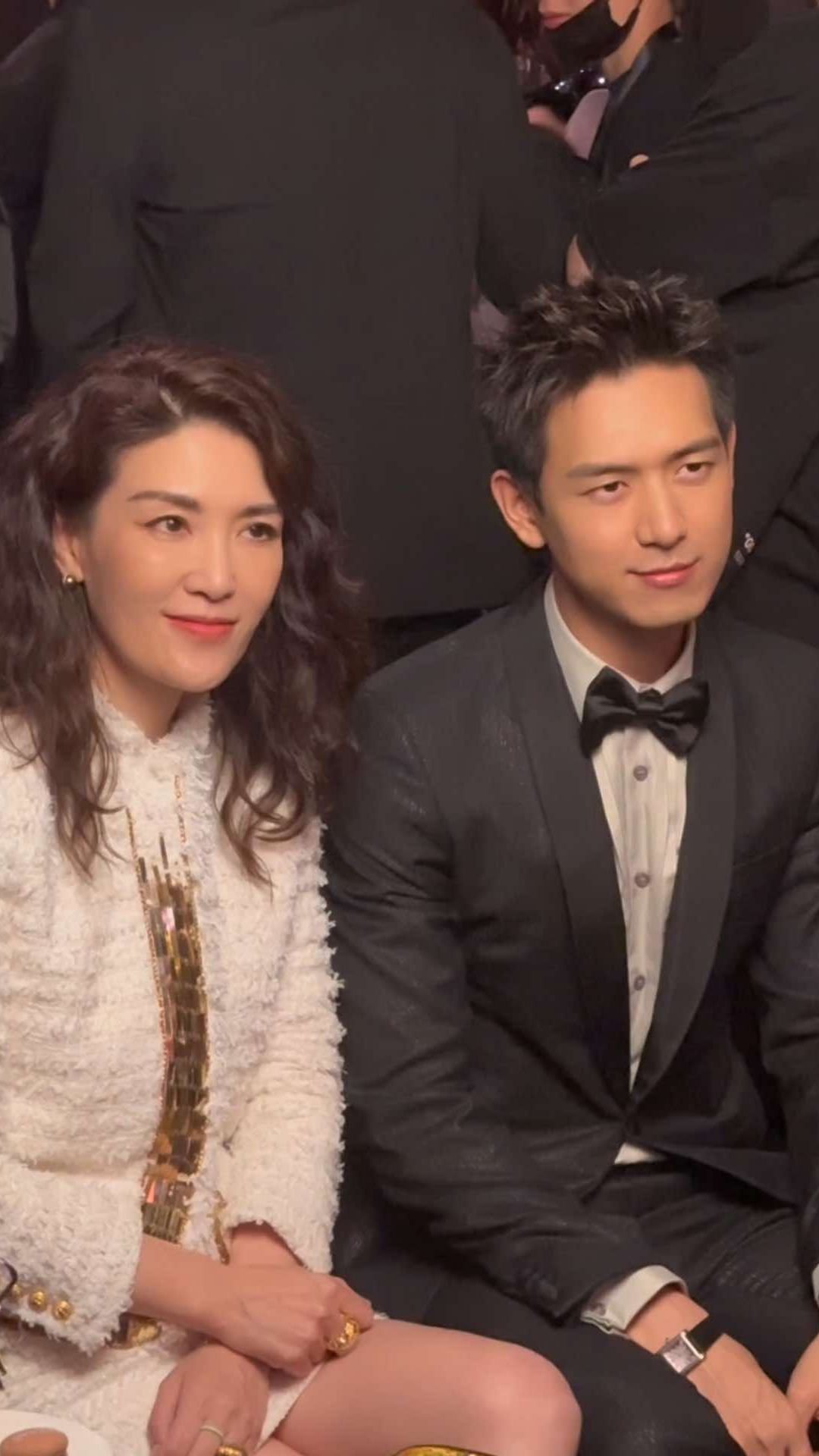 #时尚芭莎年度派对#BAZAARICONS  @沙小荔 主编姐姐和#李现 共同开启美好时刻～