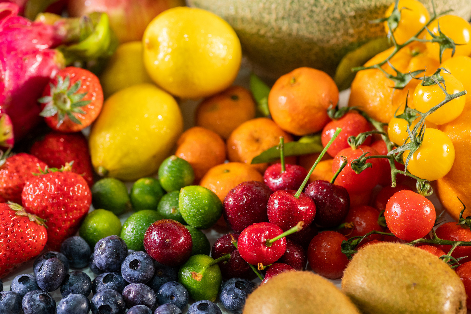 确保群众身体健康 即墨区对进口水果产品进行执法查验
