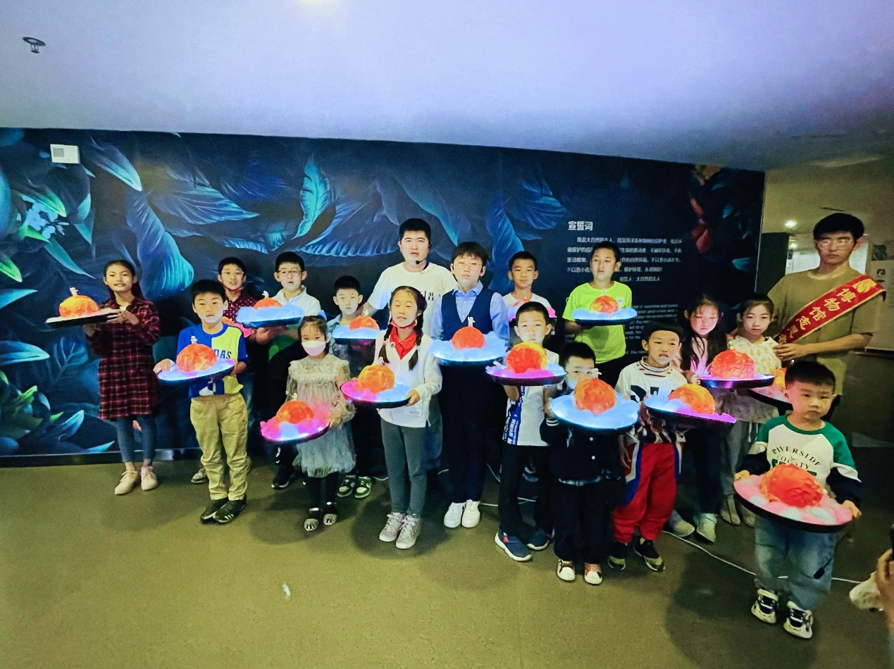 拾趣童行，奇园创想——青岛贝林自然博物馆“六一儿童节” 期间创新开展多种形式文化活动