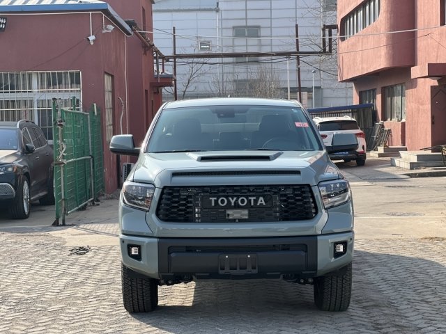 国六丰田坦途5.7v8绝唱西安提42万_凤凰网汽车_凤凰网