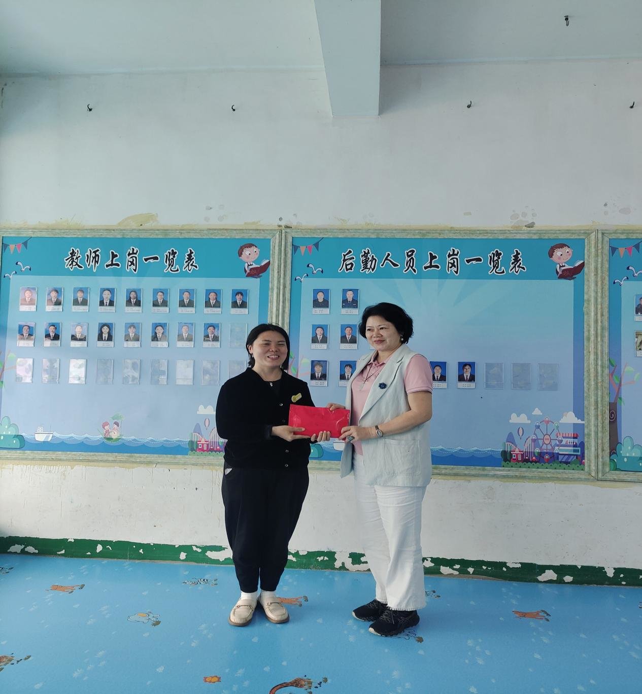 东莞市凤岗女企业家协会为高山镇中心幼儿园捐赠25000元改善办园条件