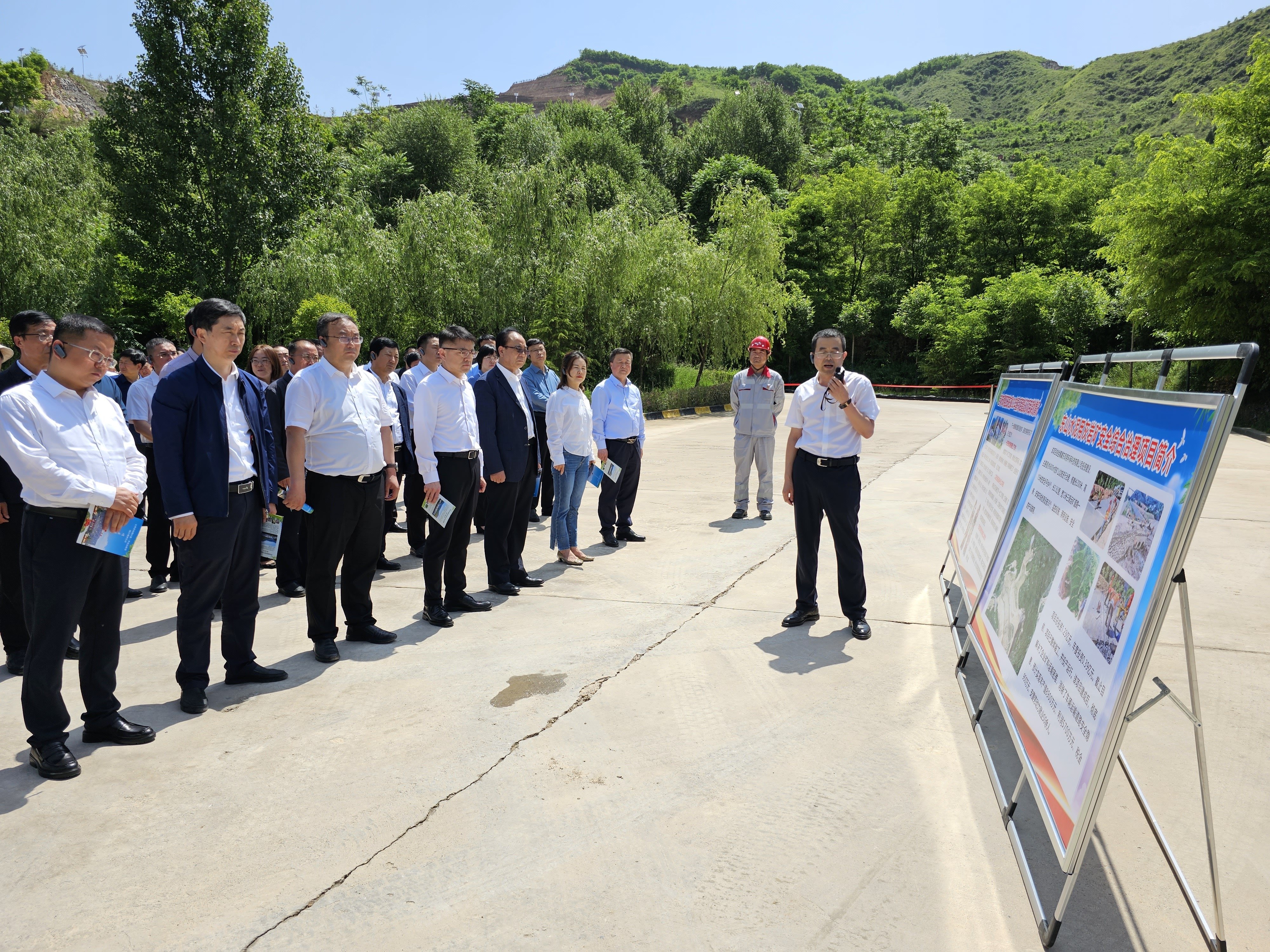 学习观摩拓思路 凝心聚力促发展  ——凤翔区二季度高质量项目集中