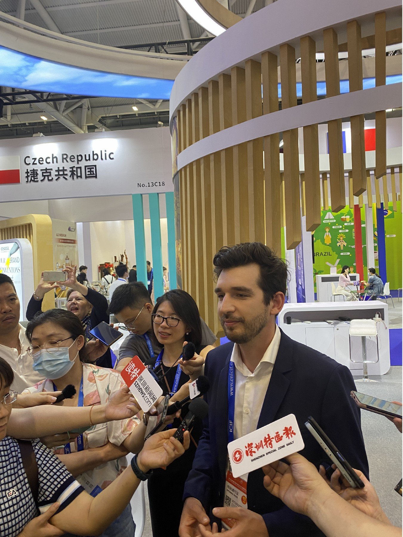 新闻时刻|第十九届文博会开幕 国际文化交流合作再上新台阶
