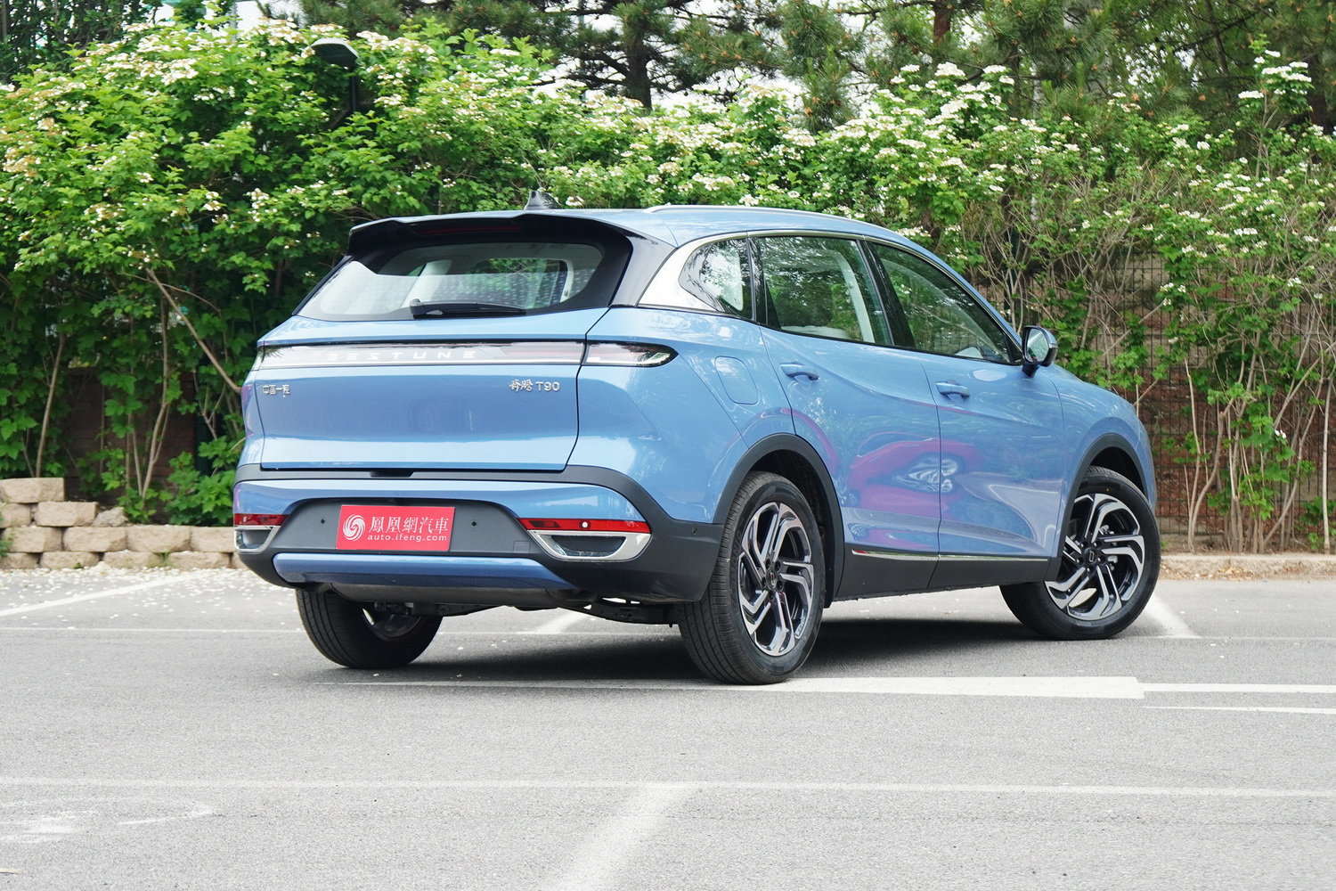 一汽奔腾T90将于6月18日上市，定位高品质A+级SUV