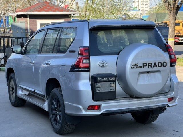 22款丰田霸道4000vx暗夜版西安优惠5万_凤凰网汽车_凤凰网