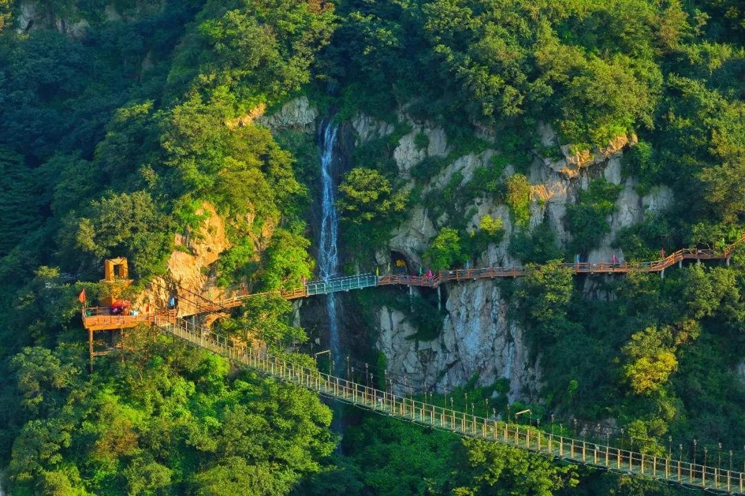 七峰山致青春：奔赴山海，山顶相见