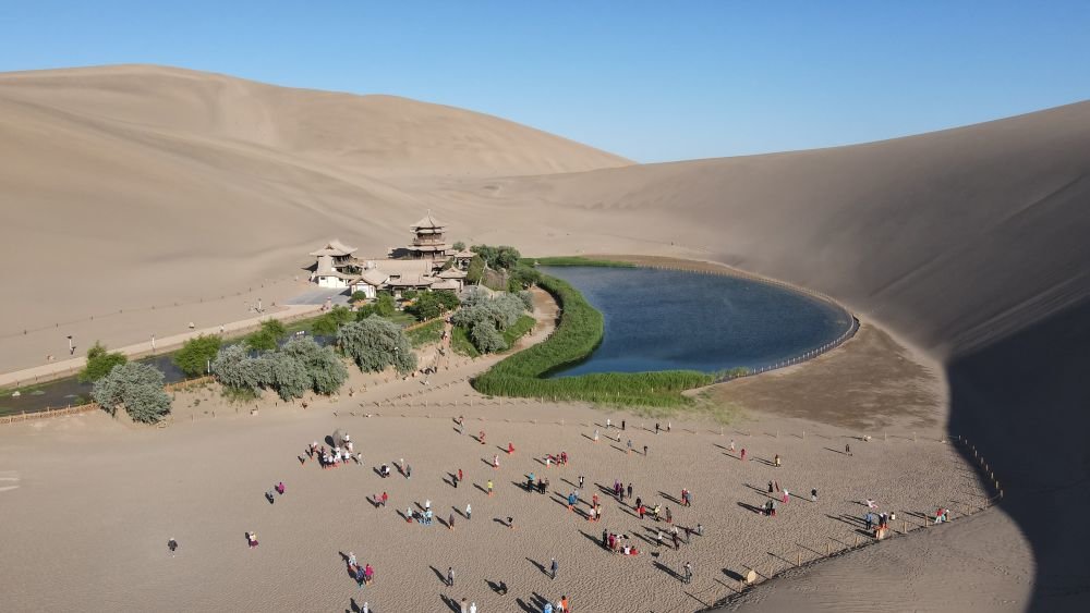 敦煌鸣沙山照片图片