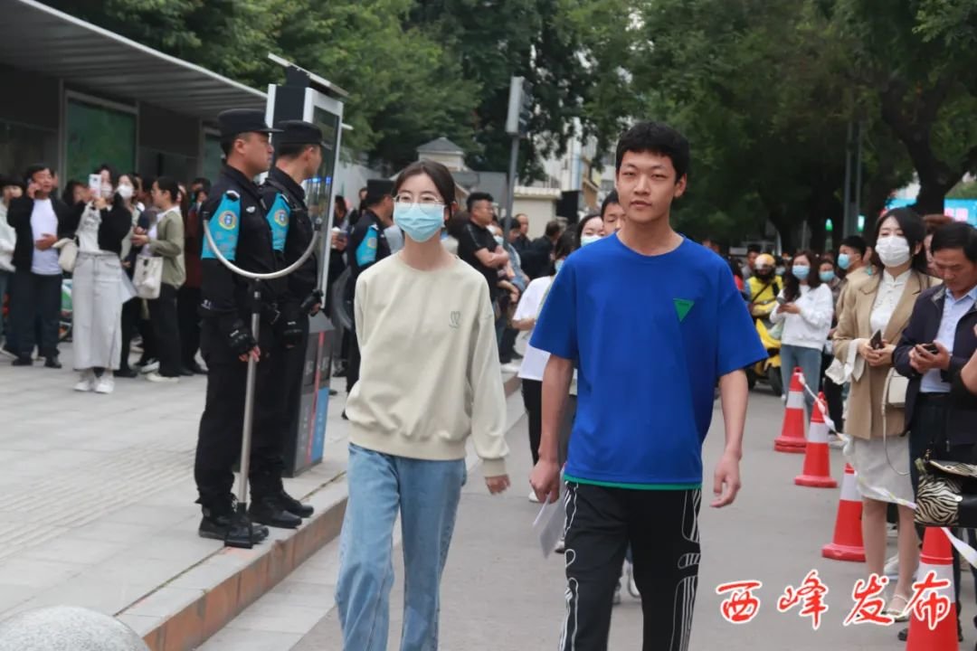 西峰区学生们踌躇满志，跃跃欲试。