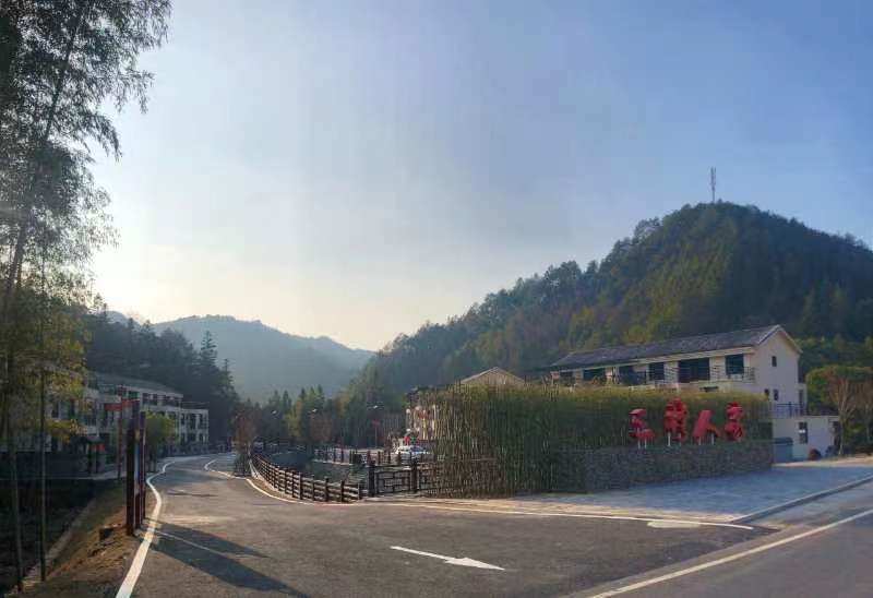 江西永新:“三湾人家”开启致富门