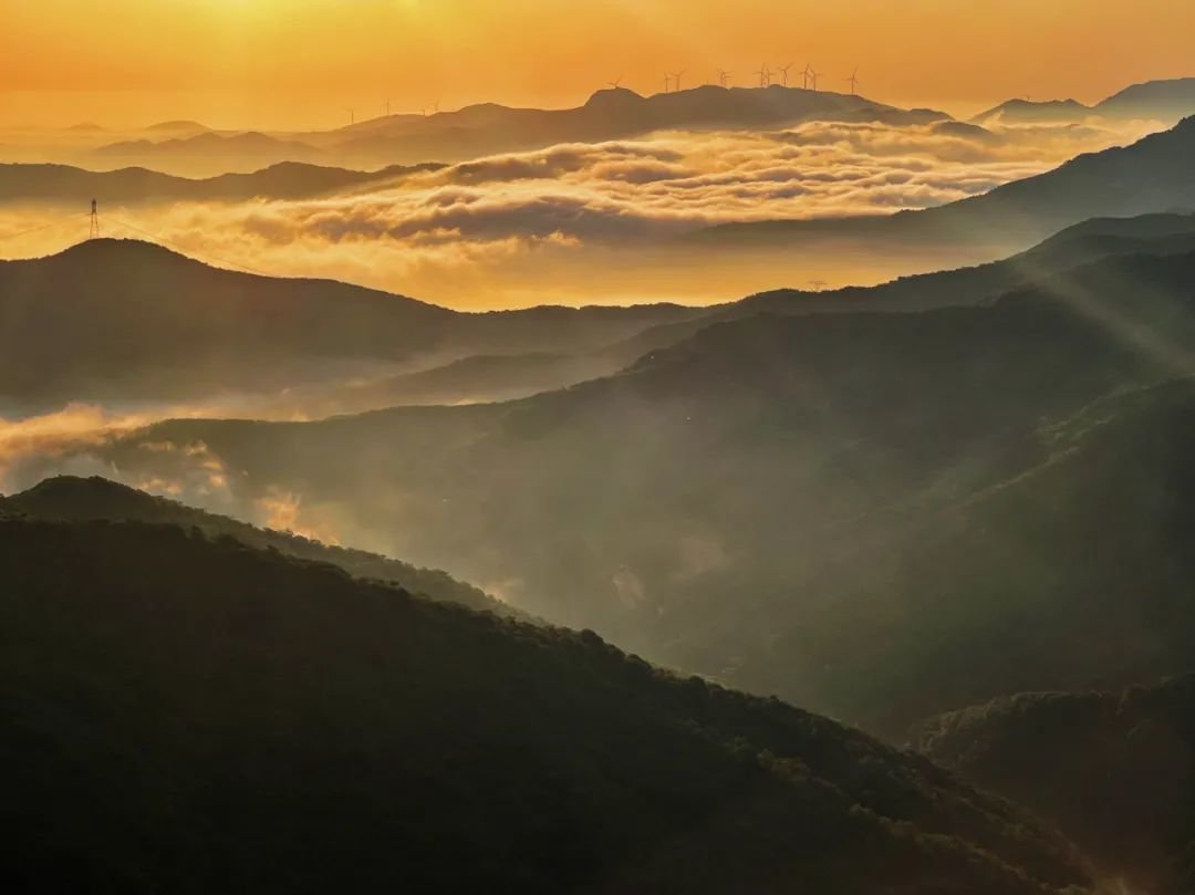 七峰山致青春：奔赴山海，山顶相见