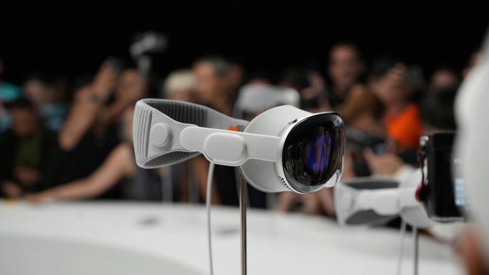 2.5万的头显感受如何？ 现场体验苹果首款头显Vision Pro