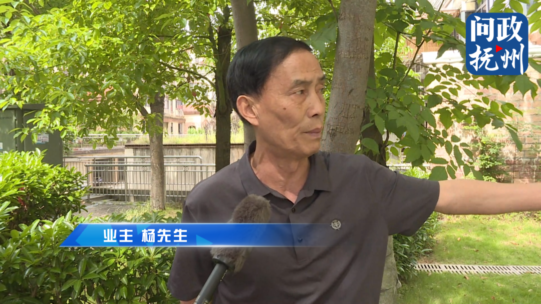 抚州诺贝尔国际小区出入口变电箱“堵路” 存在安全隐患