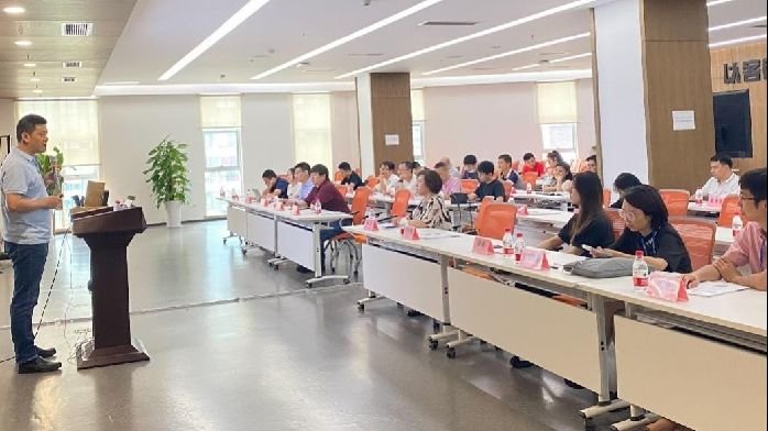 成都市电子商务协会走进华为 共话数字经济时代营销变革之道_凤凰网