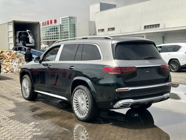 23款迈巴赫gls600双拼色西安提240起